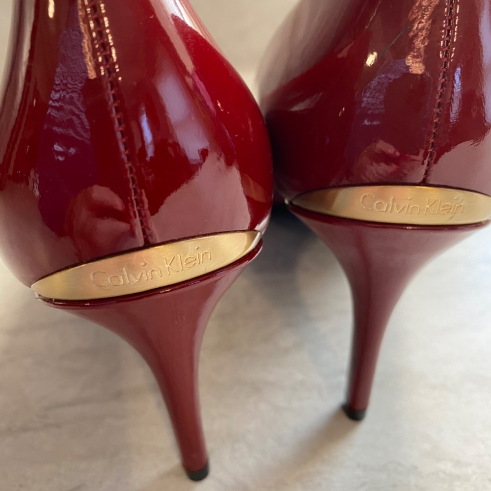Red Hot Calvin Klein Patten Leather US size 8  with 2.5 inch Heels - Picture 2 of 8
